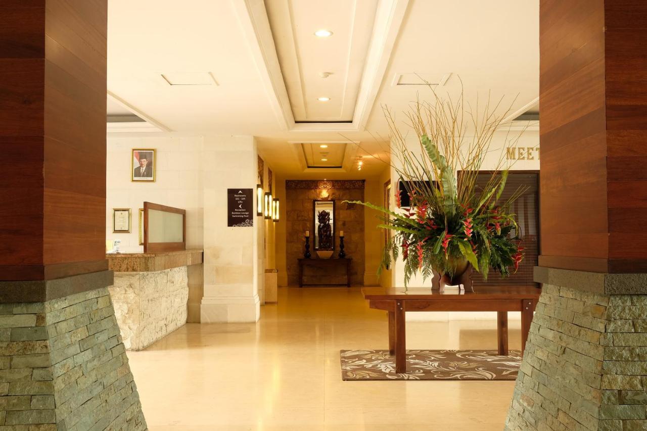 The Grand Hill Resort-Hotel ปุนจัก ภายนอก รูปภาพ