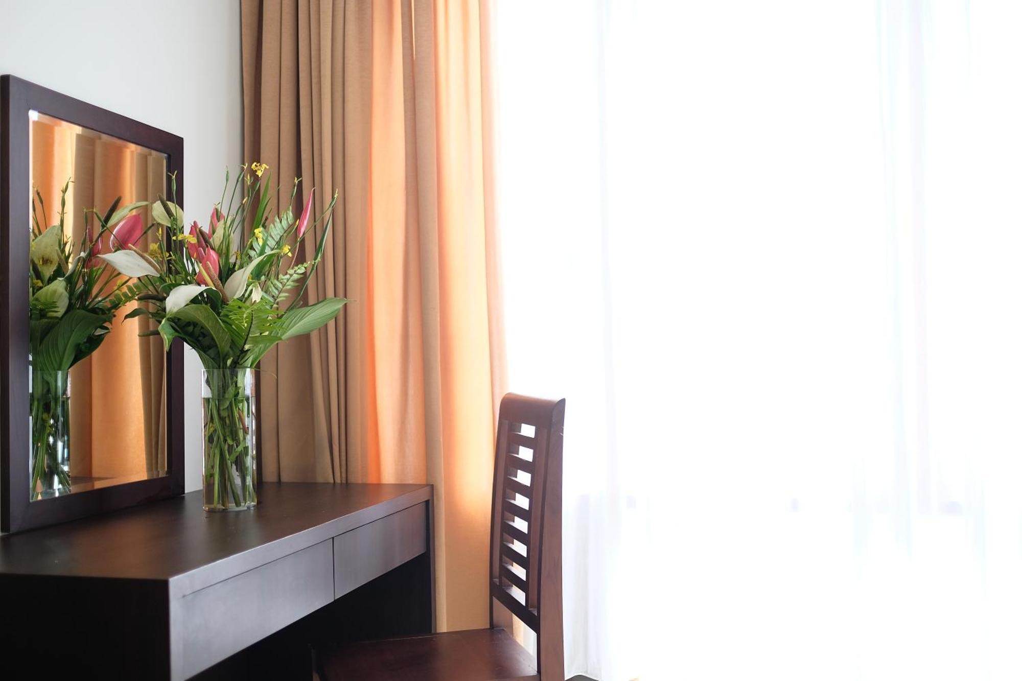 The Grand Hill Resort-Hotel ปุนจัก ภายนอก รูปภาพ
